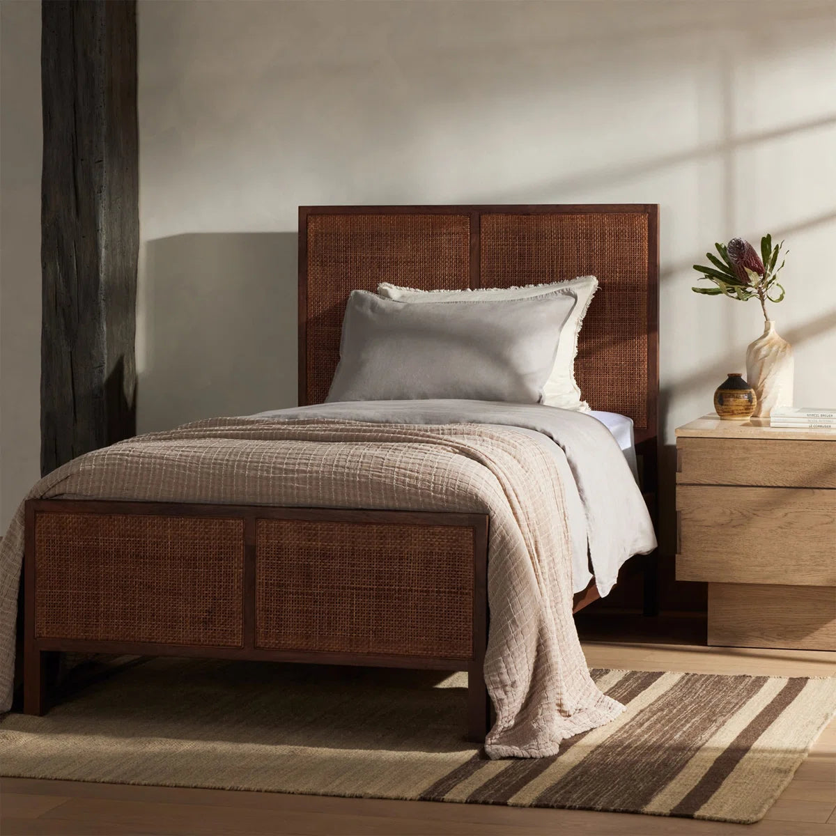 Vale Bed
